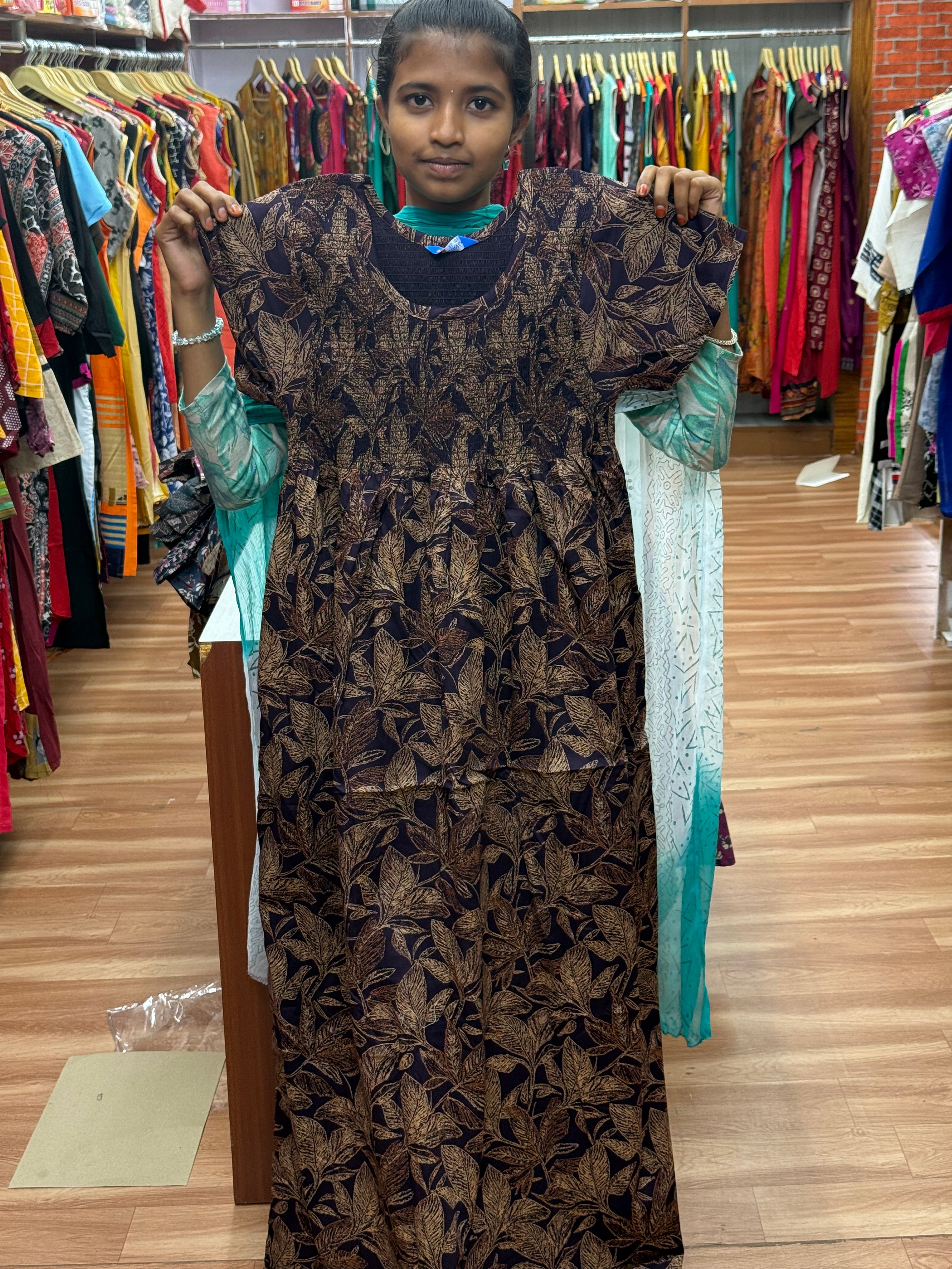 Smocking Nighty  (XL)