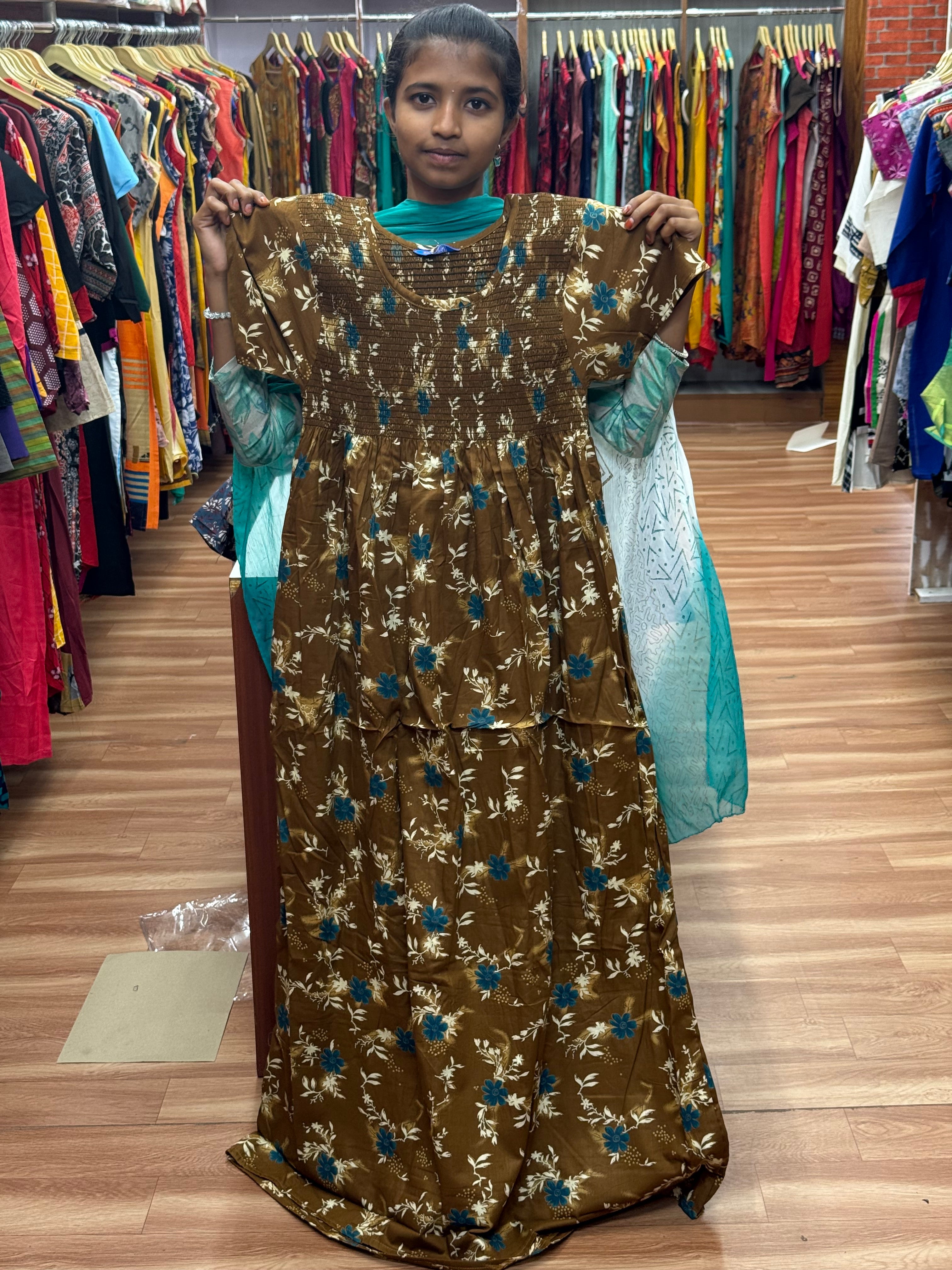 Smocking Nighty  (XL)