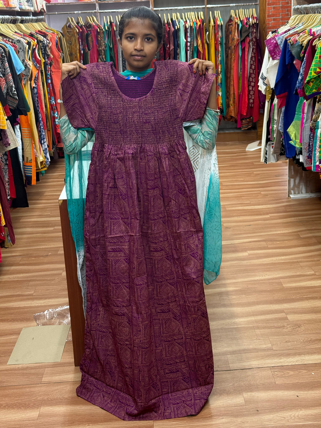 Smocking Nighty  (XL)