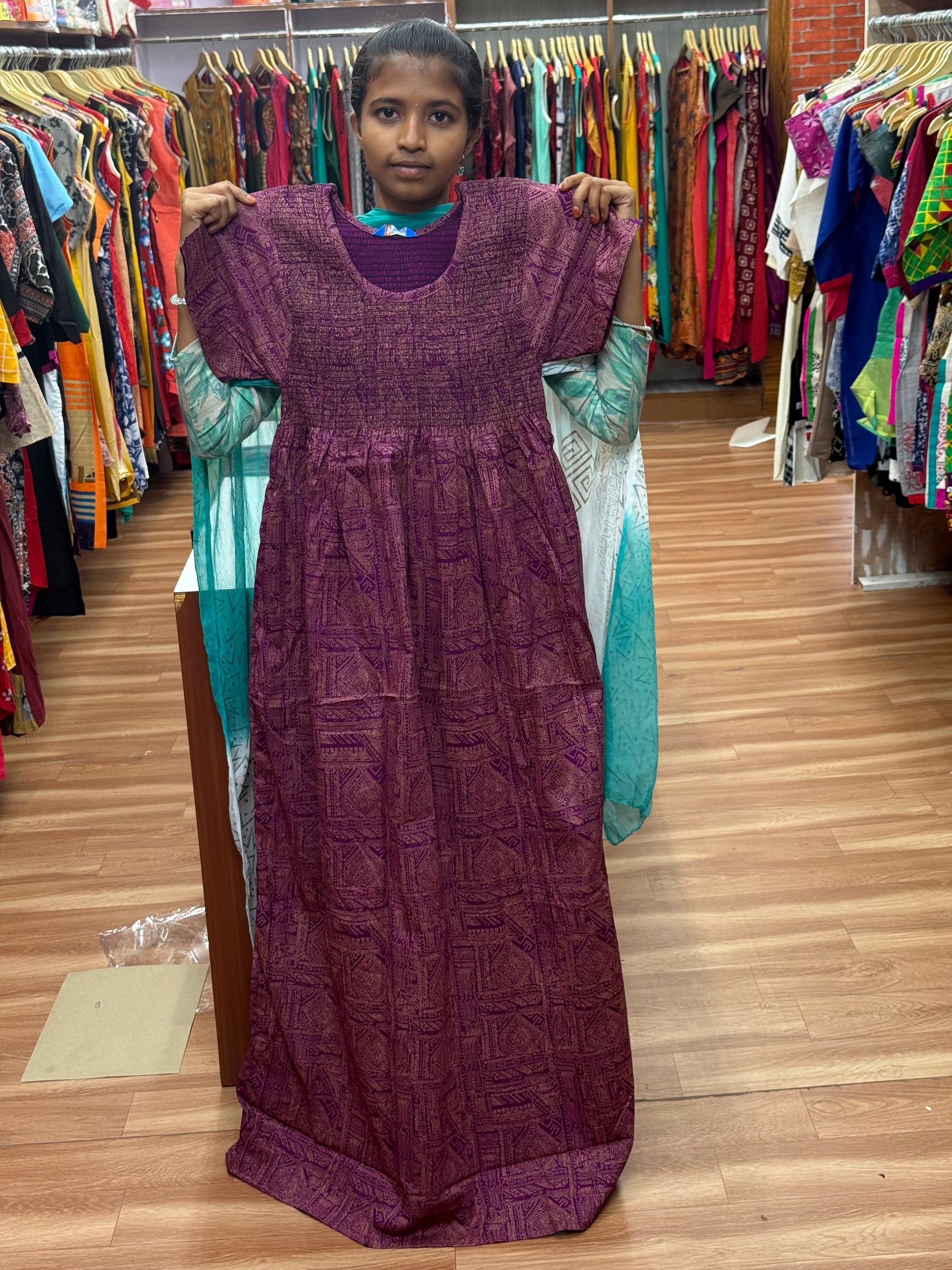 Smocking Nighty  (XL)
