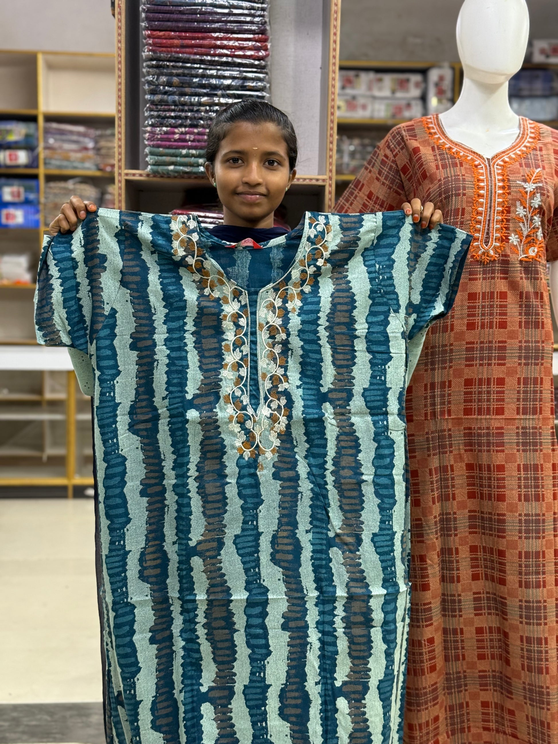 Embroidery Nighty  (XL,XXL)